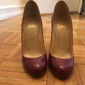 💯 Authentic Christian Louboutin Patent Leather